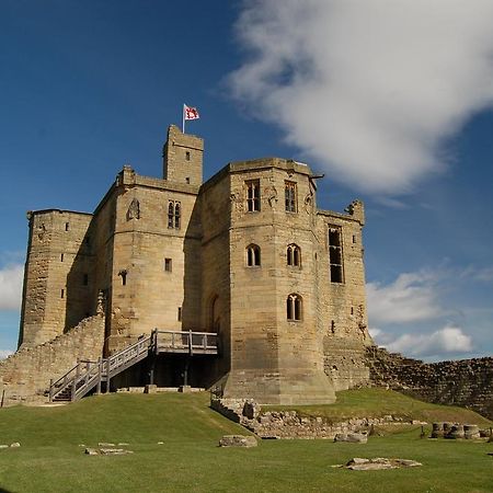 Welche sind die besten Hotels in der N\u00E4he von Warkworth Castle & Hermitage? Amble Exterior foto